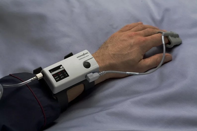 2-3-nochnaya-pulsoksimetria-otdelno-i-mashtabno.jpg Ночная пульсоксиметрия может проводиться отдельно или в рамках более масштабного обследования